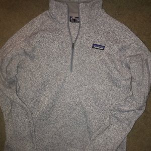 Patagonia pull over 1/4 zip, only been worn twice